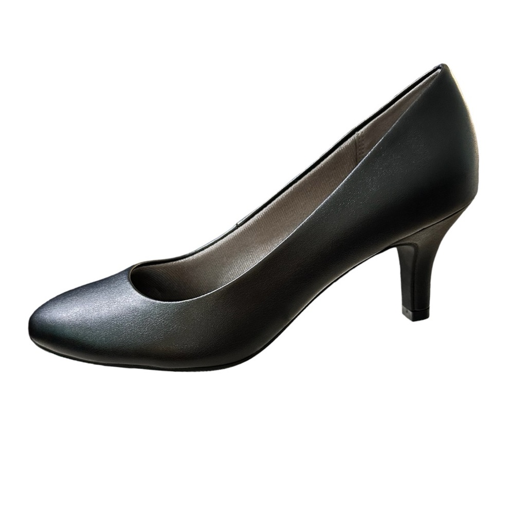 LifeStride Parigi Pump in Black Kiddy Size 8.5M
